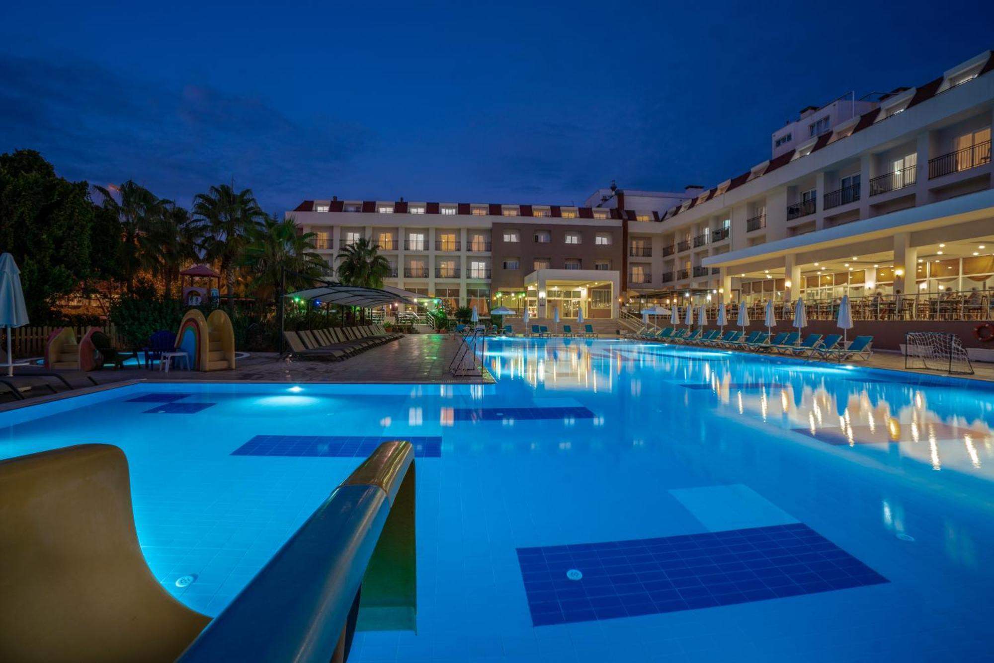 White Lilyum Hotel Antalya Exterior photo